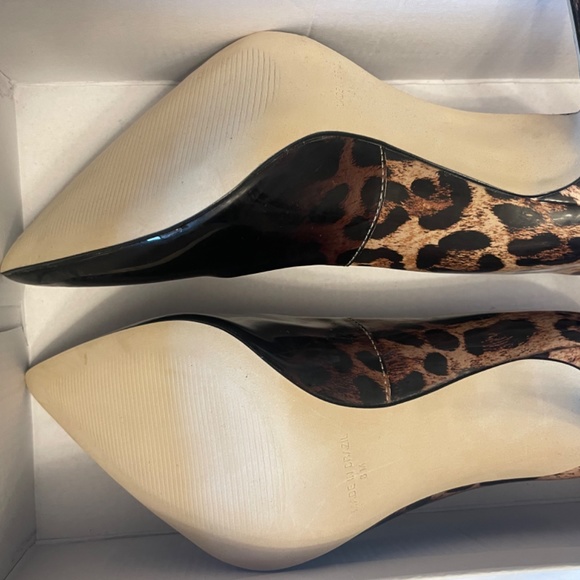 Women’s Steve Madden high heels, leopard/black, size 8 - Picture 3 of 5